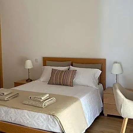 Casa Quintaes * ギマランイス